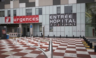 L'entrée de l'hôpital Pasteur 2 du CHU de Nice