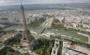 Principal indicateur du secteur, le RevPAR (revenu par chambre disponible) est en hausse de 5,8% sur 2011, grâce à une augmentation de 1,3 point du taux d'occupation et de 3,6% des prix moyens, note MKG