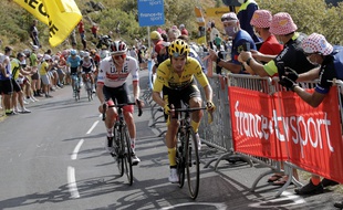 Pogacar et Roglic à la bagarre