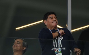 Diego Maradona en tribunes lors de la Coupe du monde 2018