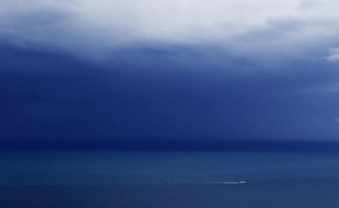 Une fillette française âgée de 6 ans est morte d'hypothermie jeudi après le naufrage dans la nuit d'un voilier au large de l'archipel des Açores, en plein océan Atlantique