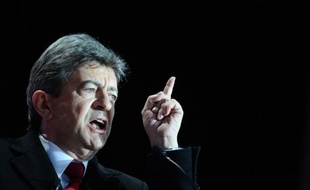 Jean-Luc Mélenchon "n'a pas à rougir" de son score, indique le quotidien belge francophone Le Soir qui souligne en revanche que pour François Bayrou "la déception est amère".