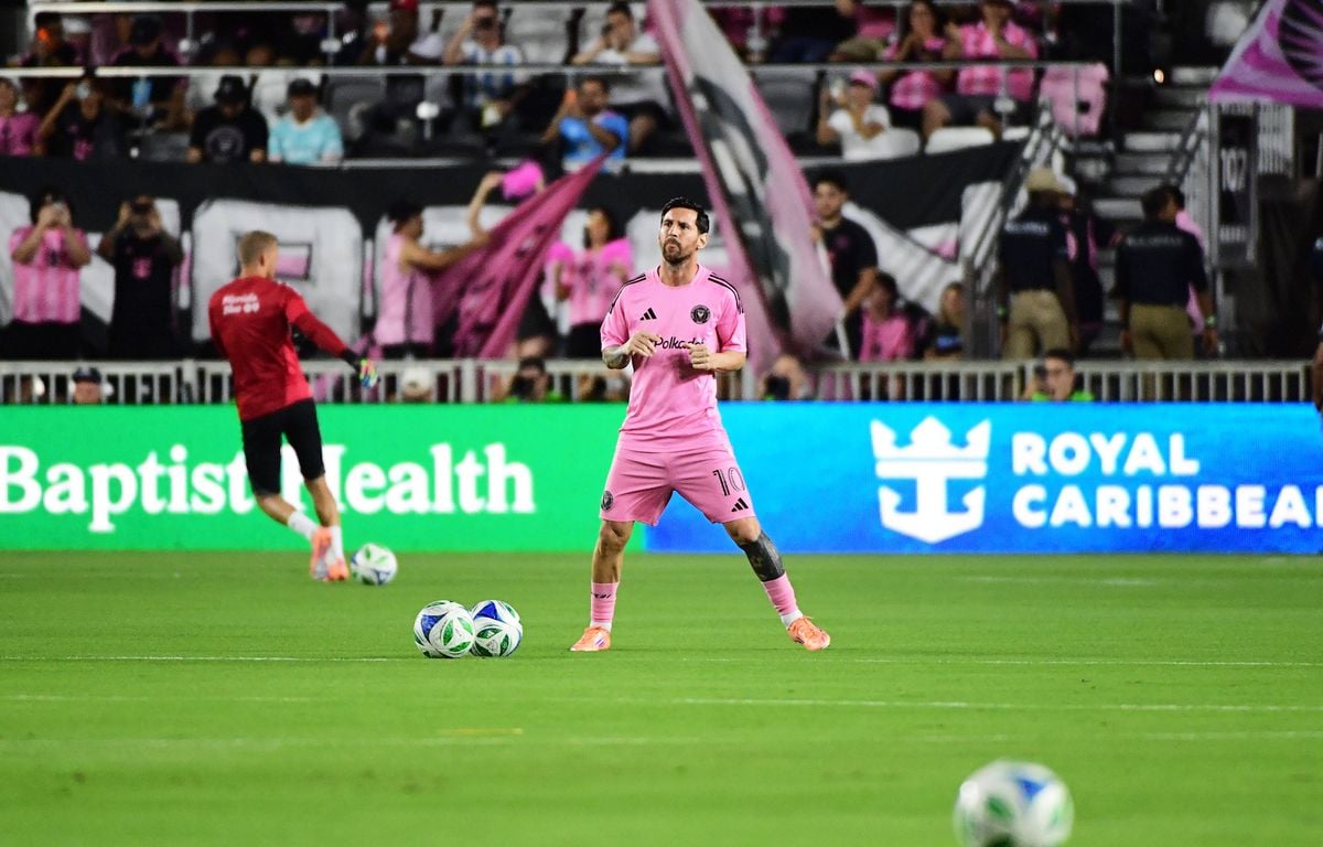 FC Barcelone : Tant pis pour les nostalgiques, il n'y aura pas de retour de Messi au Barça, assure Joan Laporta