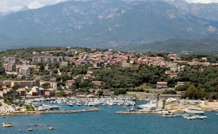 Vue aérienne de la ville de Porto Vecchio en Corse, le 1er juin 2014