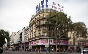 Tati veut faire passer le bac à tous ses employés.