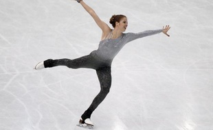 L'Italienne Carolina Kostner a été sacrée championne du monde pour la première fois de sa carrière chez les dames avec un total de 189,94 points lors des Mondiaux de patinage artistique, samedi à Nice.