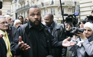 L’humoriste polémique Dieudonné à Paris le 9 janvier 2014.