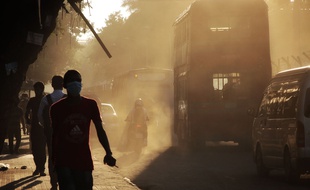 Sheel vit à 200 km de Dacca, la capitale du Bangladesh qui est aussi une des villes les plus polluées au monde.