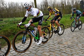 Julian Alaphilippe lors du Tour des Flandres, le 4 avril 2021.