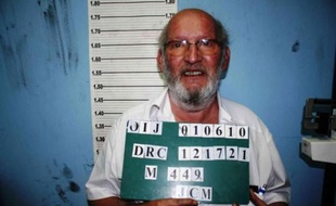 L'avis de recherche d'Interpol pour Jean-Claude Mas, l'ancien président du conseil de surveillance de la société française Poly Implant Prothèse, déposé par le Costa Rica.