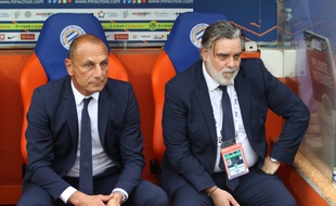 Après plusieurs semaines de discussion avec son président Laurent Nicollin, Michel Der Zakarian (à g.) a annoncé la fin de son aventure montpelliéraine, "d'un commun accord".