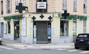 La praticienne de 71 ans est à la tête d'une pharmacie du nord de Nice