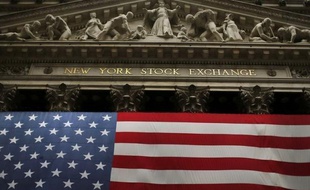 Wall Street a clôturé en hausse, une augmentation des ventes de détail en septembre et des résultats trimestriels meilleurs que prévu chez Citigroup aidant le marché à rebondir après une nette baisse la semaine dernière: le Dow Jones a pris 0,72% et le Nasdaq 0,66%.