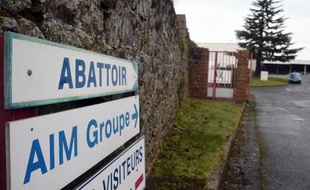 L'entrée des abattoirs normands AIM le 2 janvier 2015 à Antrain