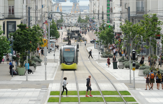 Brest : Pas de transport en commun après l'attaque d'un tramway par des tirs de mortiers