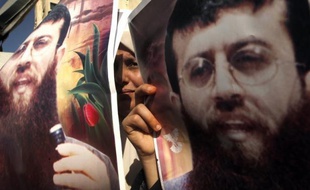 Le prisonnier palestinien Khader Adnane a mis fin à 66 jours d'une grève de la faim observée pour protester contre sa détention sans inculpation en Israël, a annoncé mardi le ministre palestinien des Prisonniers, précisant qu'il sera libéré en avril.
