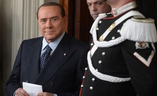 La Cour d'appel de Milan a reporté samedi une nouvelle fois, et d'un mois, l'avant-dernière audience du procès Mediaset, dans lequel l'ex-chef du gouvernement italien Silvio Berlusconi comparaît pour fraude fiscale.