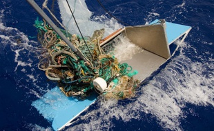 Une photo de déchets plastiques collectés dans le Pacifique en 2015.