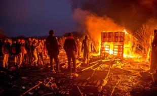 Les pompiers ont dû intervenir pour des feux de tentes dans la Lande de Calais.