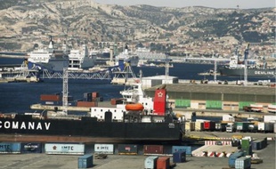 Le port de Marseille veut développer ses liaisons ferriviaires et fluviales.
