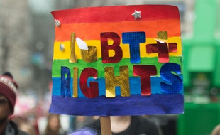 Illustration d'une manifestation LGBT.