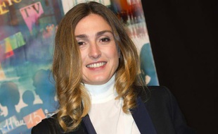 Julie Gayet à l'ouverture du 15eme Festival de la Fiction TV a la Rochelle, le 11 septembre 2013.