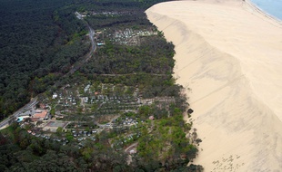 Les trois campings situés au pied de la dune du Pyla, en Gironde