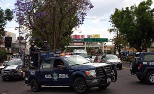 Des voitures de police à Guadalajara au Mexique le 14 avril 2015
