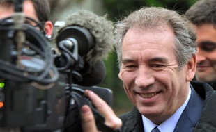 Le président du MoDem avait expliqué qu'il fonderait son jugement notamment sur la base des réponses des deux finalistes à un courrier où il leur rappelait ses priorités de campagne.
