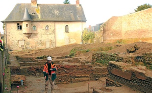 Gaëtan Le Cloirec, responsable des fouilles dans l'ancien couvent des Jacobins.