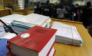 Un Code pénal au tribunal de Nîmes. (archives)