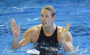 La nageur français Alain Bernard, lors des championnats de France à Angers, le 7 décembre 2008.