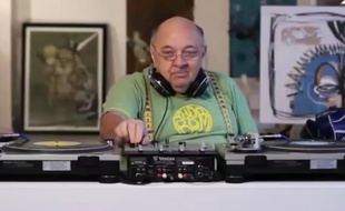 Rémy Kolpa Kopoul, surnommé «RKK» était journaliste, animateur et DJ.