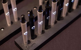 La cigarette de marque Ploom, présentée en juillet 2013 à San Diego.