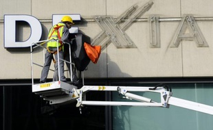 Le logo de Dexia sur un bâtiment à Bruxelles, le 27 février 2012