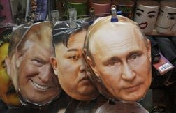 Avant de voir Trump, Poutine affiche sa très bonne entente avec Kim Jong-un