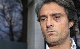 Le Docteur Stéphane Delajoux, au lendemain de l'agression dont il a été victime, samedi 12 décembre 2009