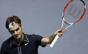 Le tennisman suisse, Roger Federer, lors de sa victoire face à Fernando Verdasco, le 22 novembre 2009 au Masters de Londres.