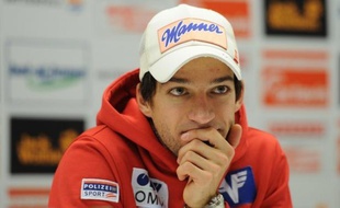 L'Autrichien Andreas Kofler, vainqueur de quatre des sept premiers concours de la saison, se pose en logique favori de la 60e édition de la Tournée des Quatre Tremplins, fameuse étape de la Coupe du monde de saut à skis qui débute vendredi à Oberstdorf