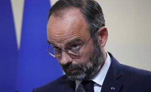 Edouard Philippe surveille les députés frondeurs.