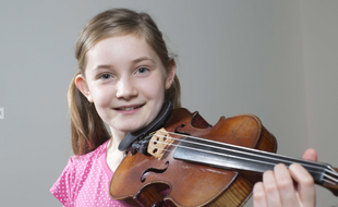 Alma Deutscher, 11 ans, a créé un opéra qui sera joué ce 29 décembre 2016 à Vienne.