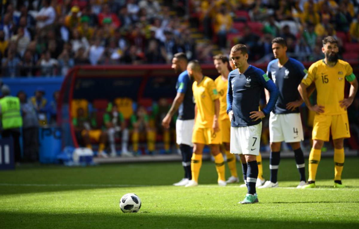 VIDEO. Coupe du monde 2018 La VAR offre aux Bleus un penalty et l'ouverture du score contre l