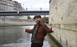 Mathias Malzieu a réalisé plusieurs plans de son film Une Sirène à Paris sur les quais de l’île Saint-Louis
