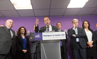 André Santini, Chantal Jouanno, Philippe Vigier,Jean-Christophe Lagarde, président de l'UDI, Franck Reynier, Laurent Hénart aux voeux de l'UDI à la presse, le 13 janvier 2016 à Paris.