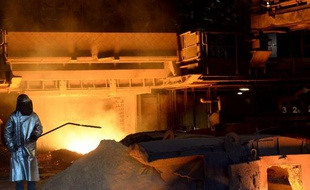 Le géant mondial de l'acier ArcelorMittal aborde 2014 avec "un optimisme prudent", après avoir réalisé une performance opérationnelle supérieure aux attentes en 2013 et avoir réduit son endettement au-delà de ses objectifs, selon ses résultats publiés vendredi.