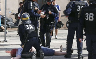 Un supporter anglais a été grièvement blessé pendant des heurts à Marseille le 11 juin 2016, en marge du match Angleterre-Russie.