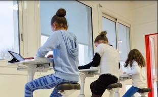 C'est bon pour la concentration. Deux classes toulousaines vont expérimenter les bureaux-vélos.