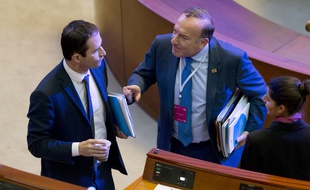 Benoît Hamon et Pierre Gattaz le 7 juillet 2014.