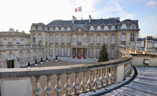 Les députés ont mis au point mardi les modalités pratiques de la procédure de destitution du chef de l'Etat, qui découlent de la réforme constitutionnelle de 2007 mais qui n'avaient pas encore été définies.