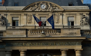 Paris le 27 mars 2012. Illustration facade du Conseil d'Etat sur la place du palais royal a Paris.